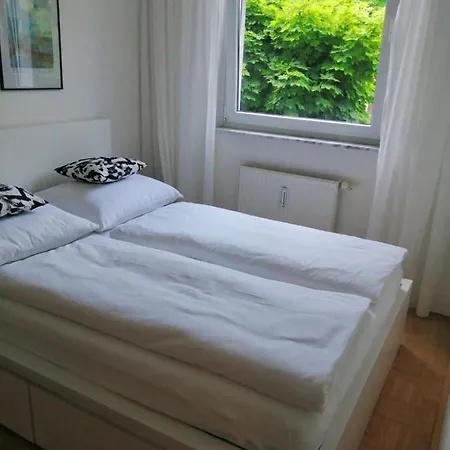 Lilienthal Apartment *